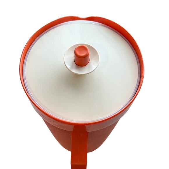 Vintage Tupperware Early 70's Orange Pitcher 2.2 Liter Push Button Vacuum Lid - Picture 2 of 9